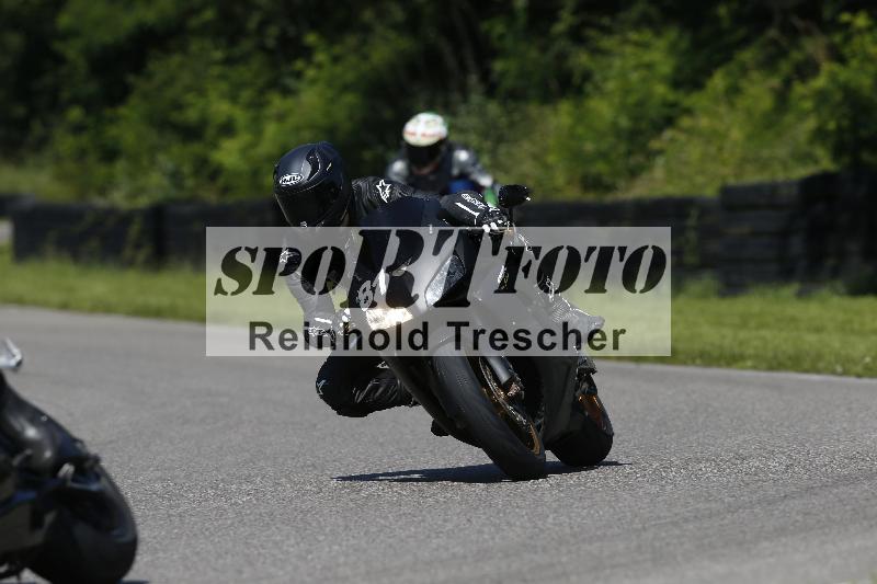 /Archiv-2024/29 12.06.2024 MOTO.CH Track Day ADR/Gruppe blau/81